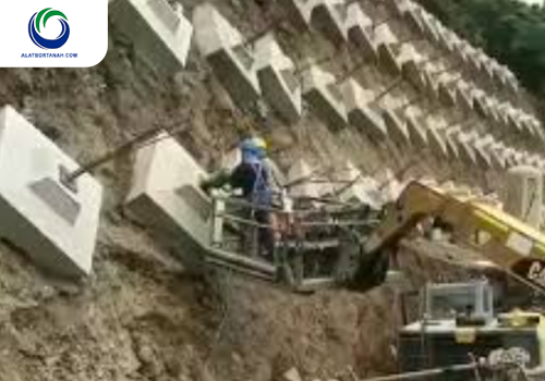 Read more about the article Penguatan Tanah dan Lereng dengan Soil Nailing